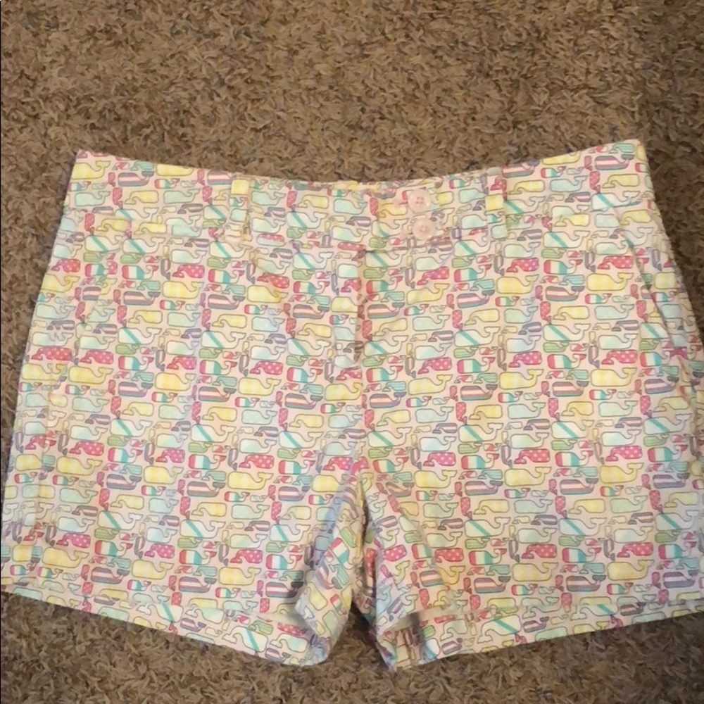 Multicolored Vineyard Vine shorts!